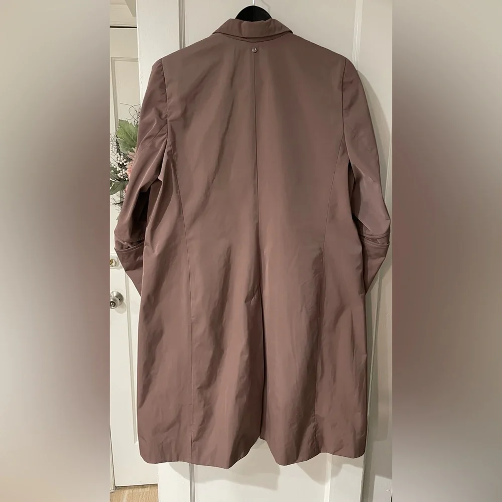 NWT Sosken Studios Trench Raincoat Lightweight Mastic Women’s L - Picture 2 of 8